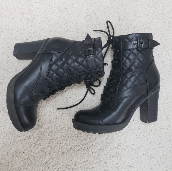 guess quilted boots